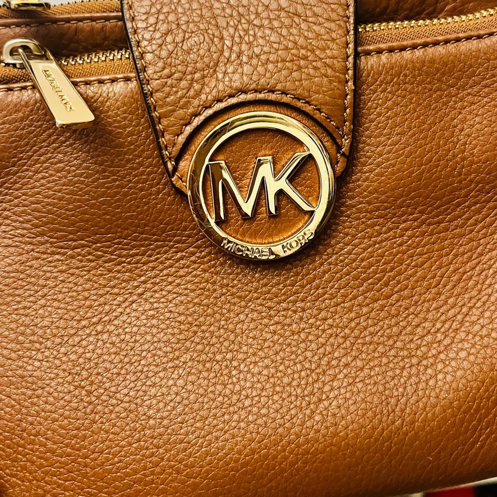 Michael Kors Crossbody